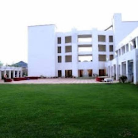 Blue Lily Beach Resort Puri Ngoại thất bức ảnh
