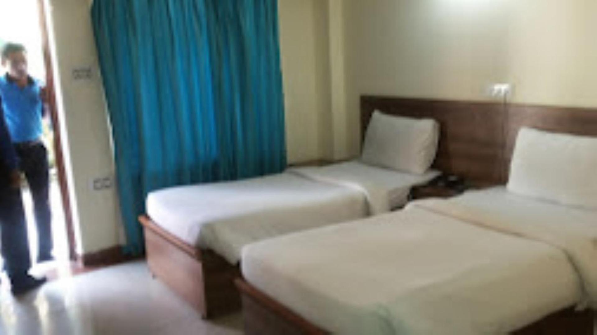Blue Lily Beach Resort Puri Ngoại thất bức ảnh